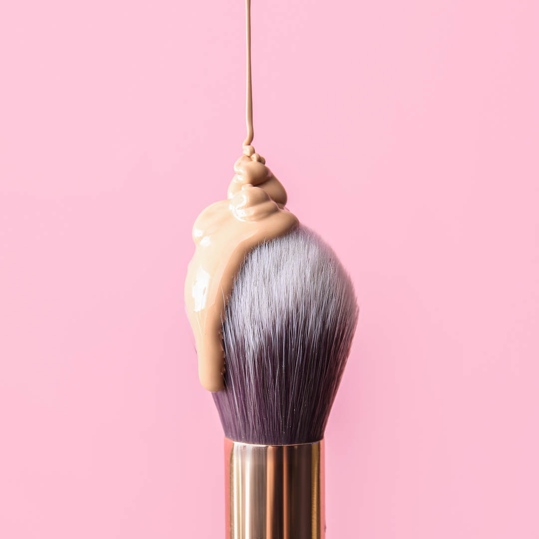 Nascita Professioneller Oval Concealer Pinsel 0136