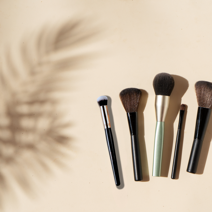 Nascita Professioneller Oval Concealer Pinsel 0136